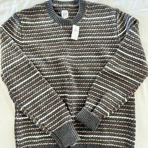 Mens Gap sweater with tags